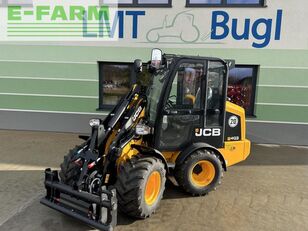 máy kéo bánh lốp JCB 403 agri