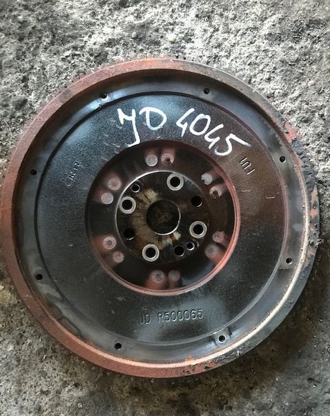 bánh đà dành cho máy kéo bánh lốp John Deere 4045